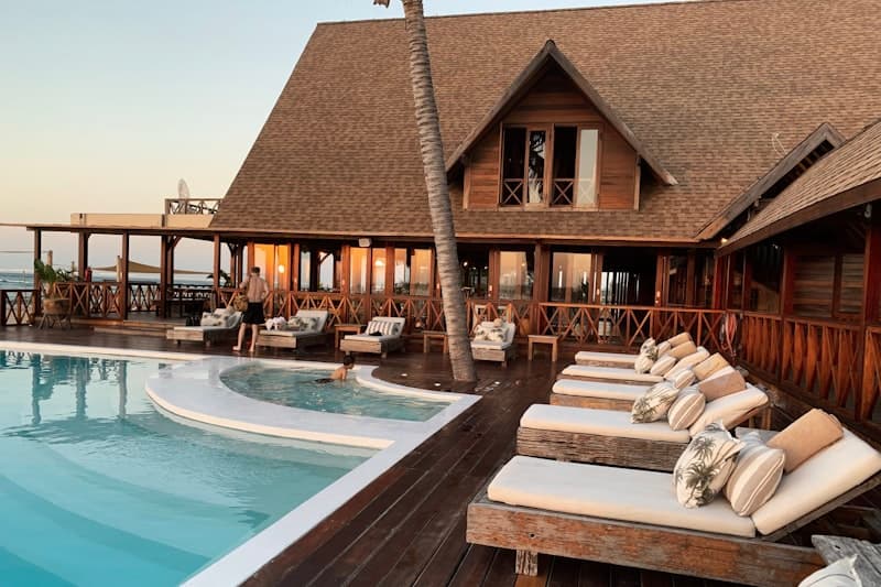 Hotel & Rentals